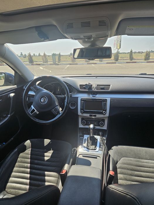 Volkswagen Passat B7 2011 2.0 Tdi