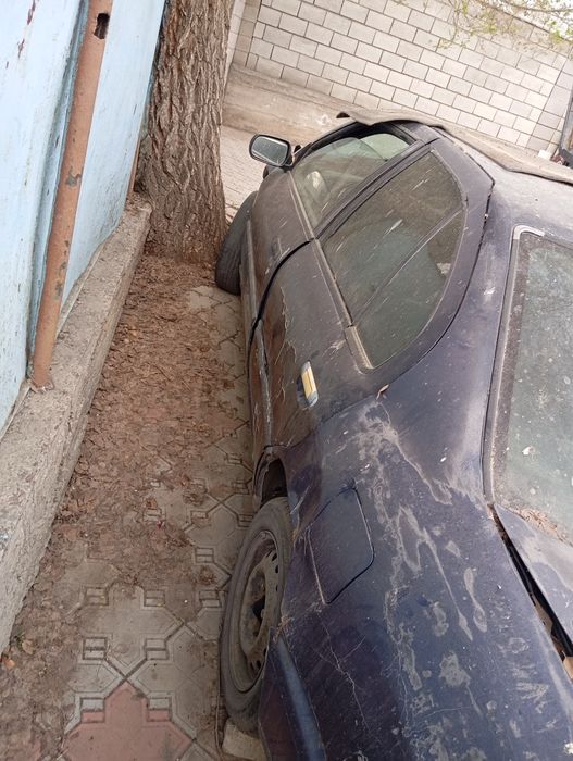 Продам на запчасти Ниссан примера