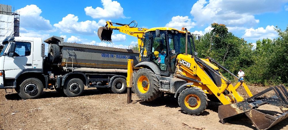 servicii demolari cu buldoexcavator, fundatii , defrisari