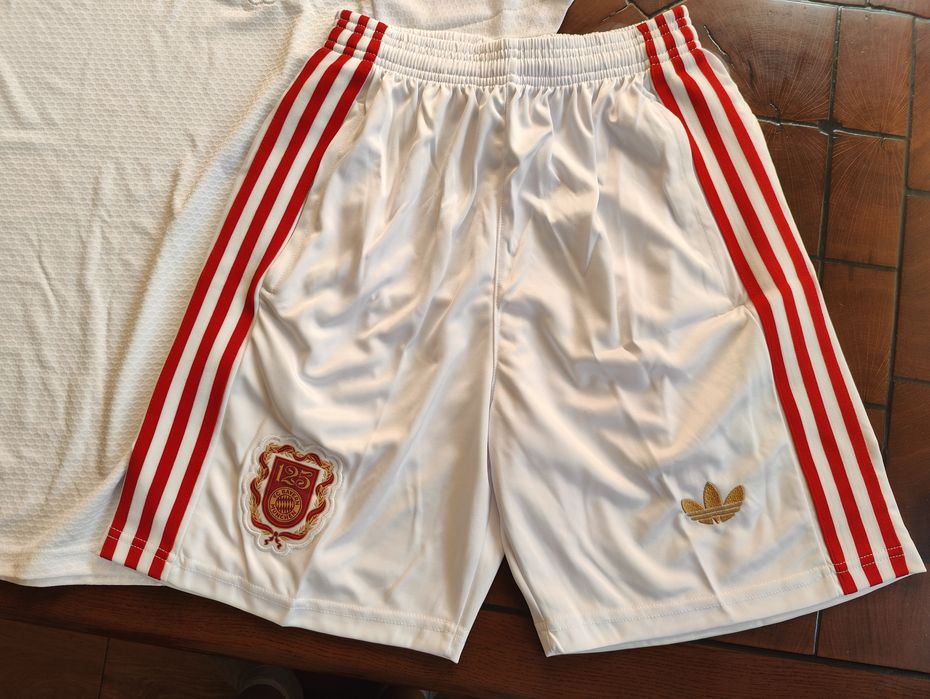 Футболен екип FC Bayern Munchen 125th Anniversary