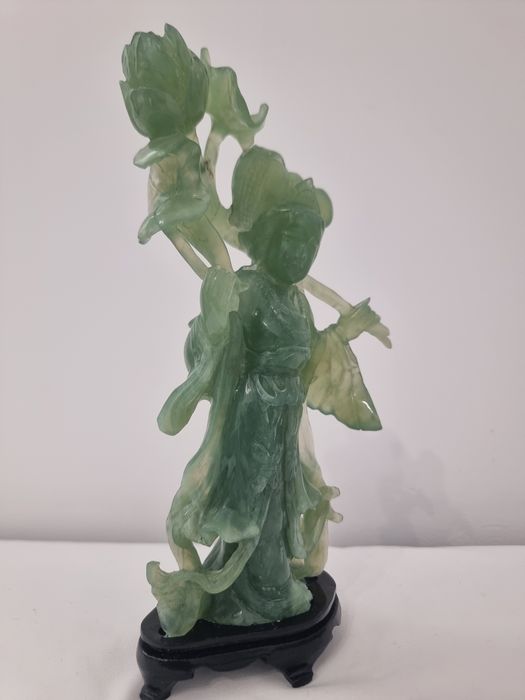 Statueta sculptura in jad natural / Quin Yin