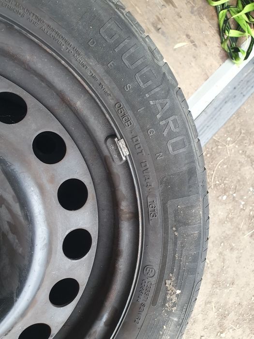 185 60 R15 anvelope cu jante de tabla 4x prezoane