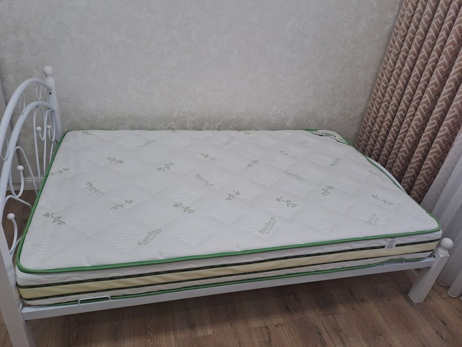 Кровь с матрасом