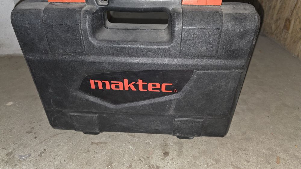 Bormașina MakTek MT870