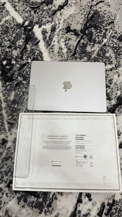 Macbook Air M3 16/256