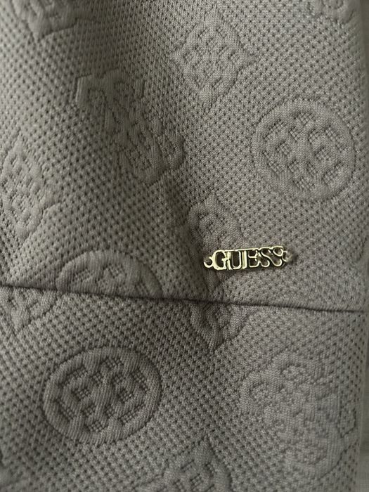 Суичър GUESS нов