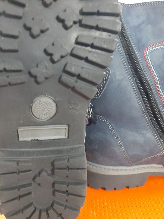 Продам сапоги зимние на мальчика.