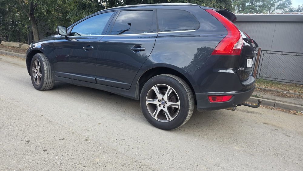 VOLVO XC60 2012 — imagine 3