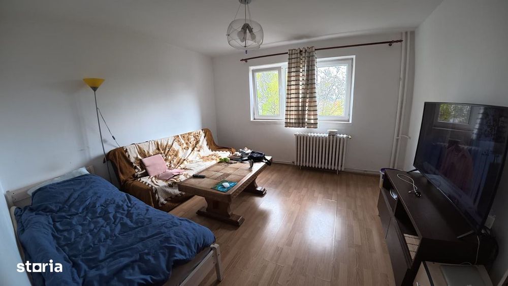 Apartament 4 cam, decomandat, et intermediar, zona Mehedinti