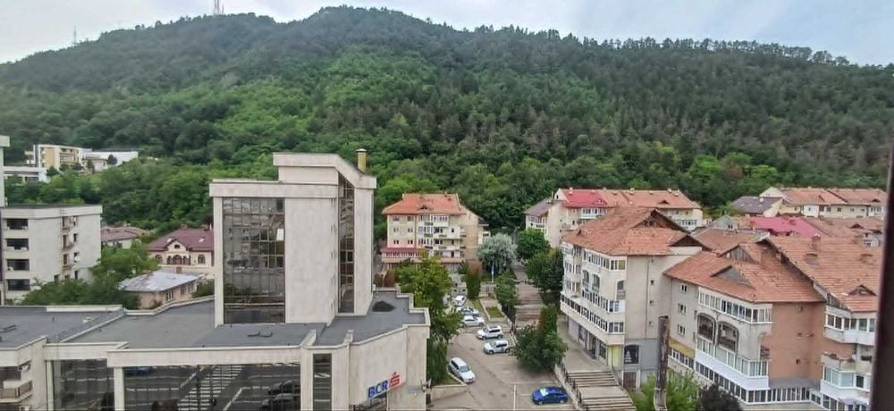 Proprietar | Ap. 4 camere, 87 mp util, Bvd. Traian (Bl. H4) - Priveliște deosebită + Boxă