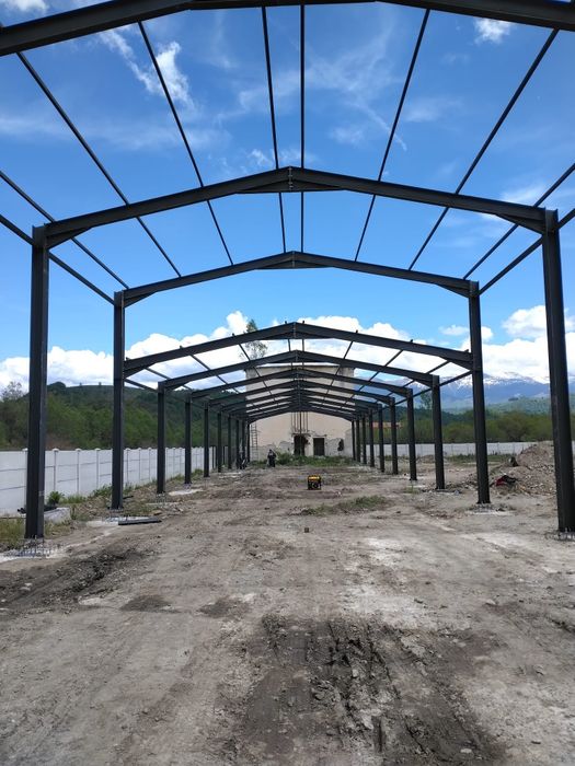 Vând hală metalică lucrăm fără avans Asiguram si montaj