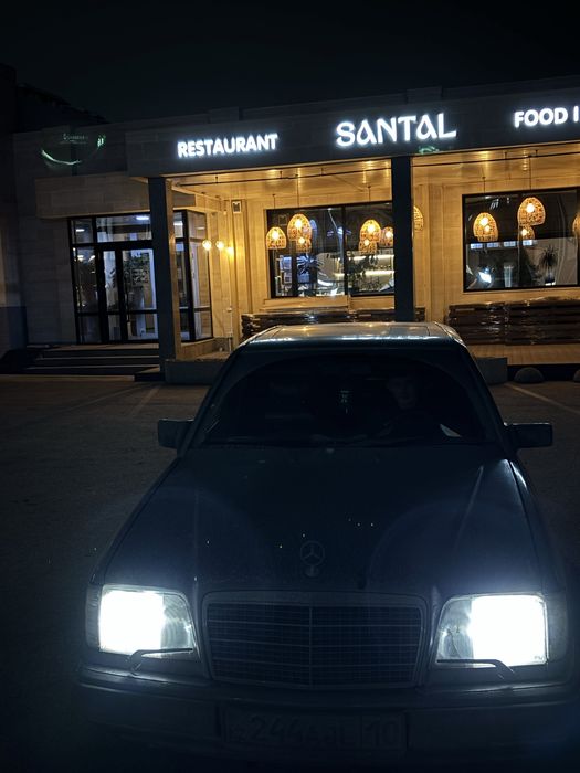 Мерседес 124 е220