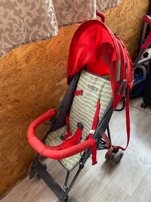 Прогулочная коляска