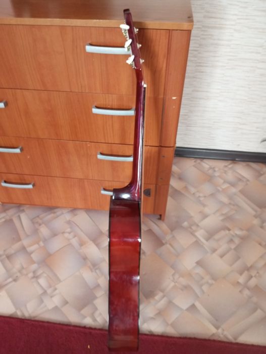 Гитара акустическая Foix, почти новая