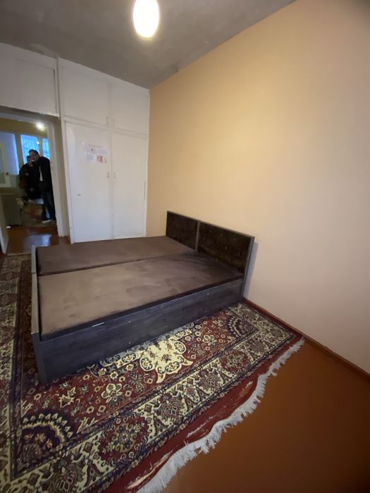 Срочно продается двух комнатная Квартира.