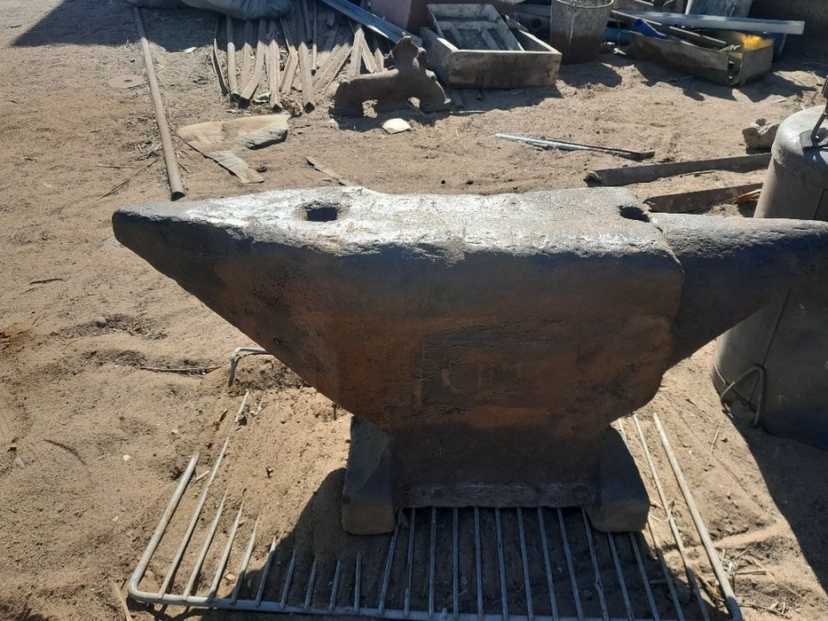 Продам наковальная тос