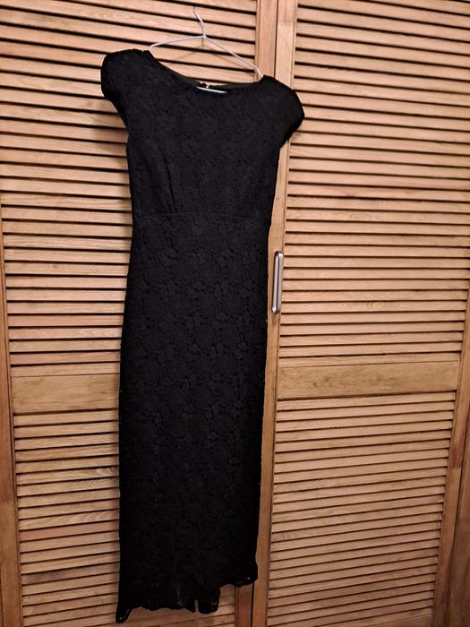 Rochie Sara Jones dantela neagra
