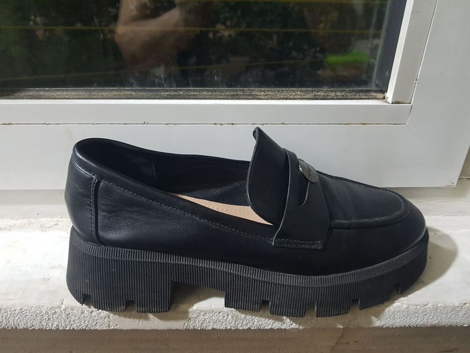 Продаются Лоферы