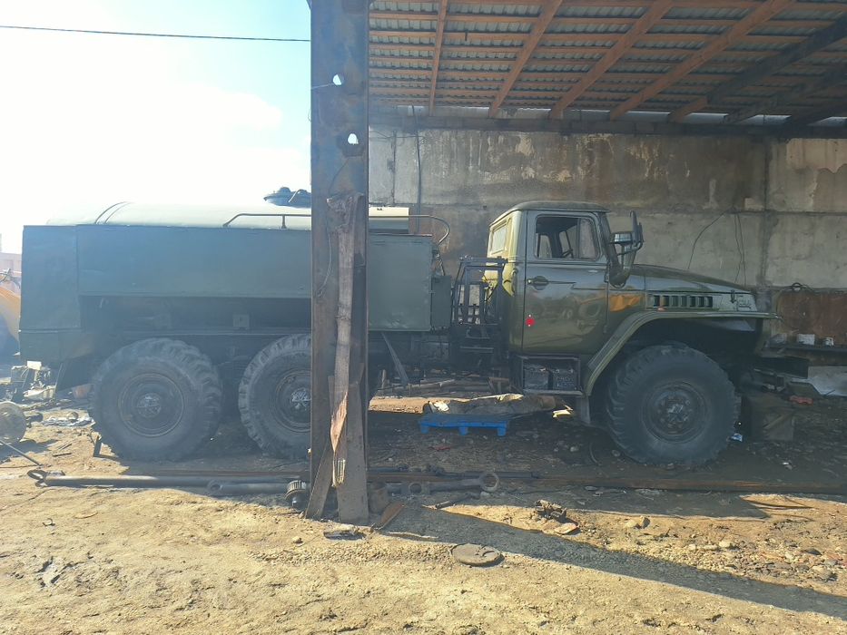продам Урал 4320 топливозаправщик
