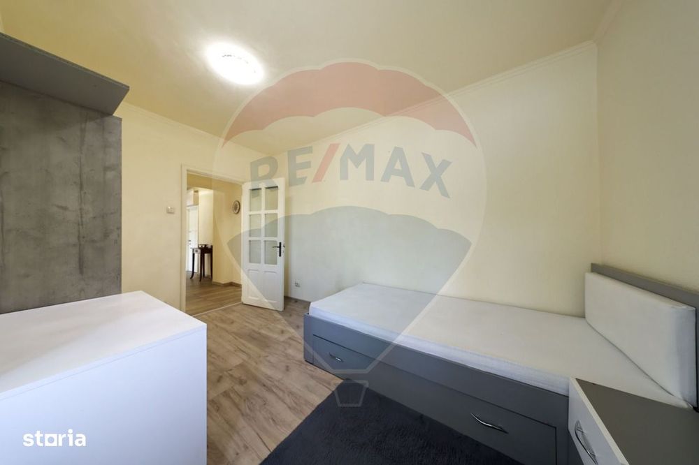 Apartament cu 4 camere de închiriat în zona Centrul Civic