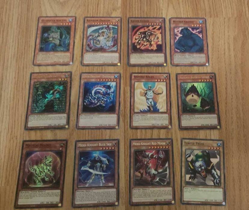 Продавам оригинални old school Yu Gi Oh карти