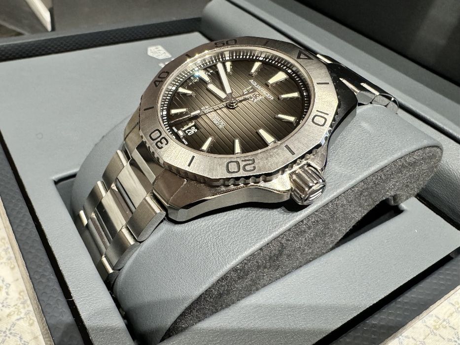 TAG Heuer Aquaracer Professional 200 Date Automatic - 3000 лв.