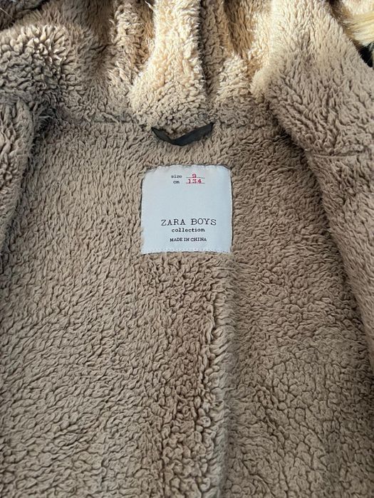 Яке с качулка Zara