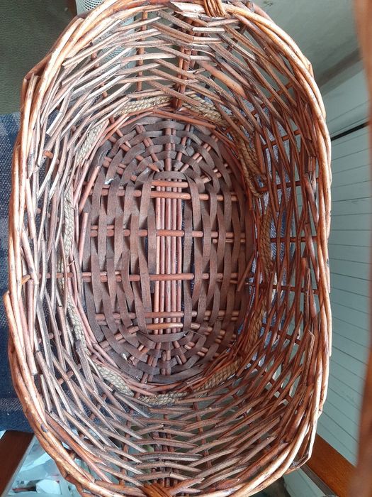 Карзина плетёная