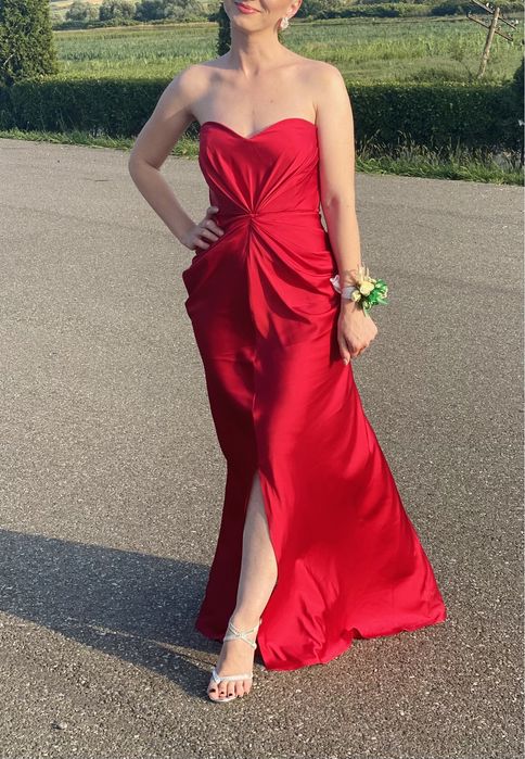 Rochie rosie Ana Radu