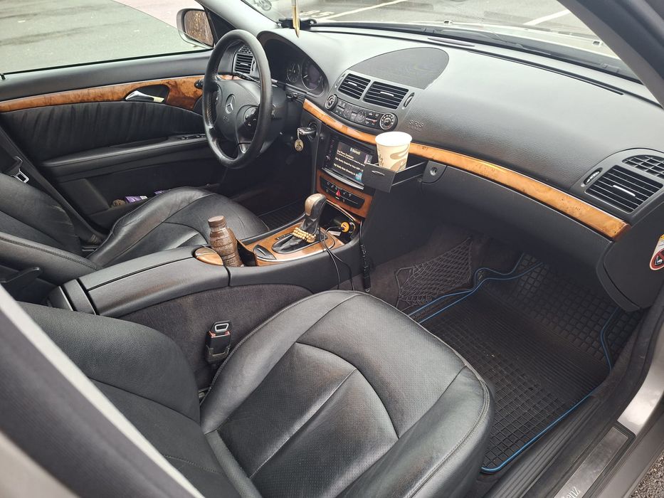 Vind sau schimb cu auto 4×4.