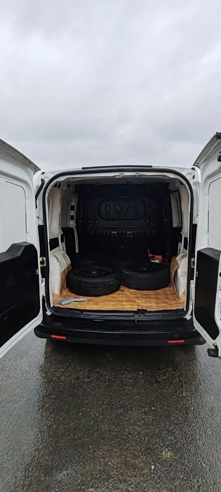 Fiat Doblo 2012 diesel, 3.500 € — imagine 12