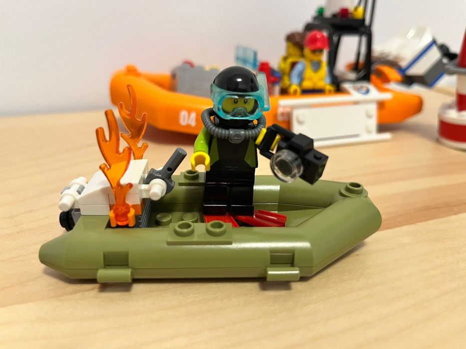 Lego City Unitatea de intervenție 4 x 4