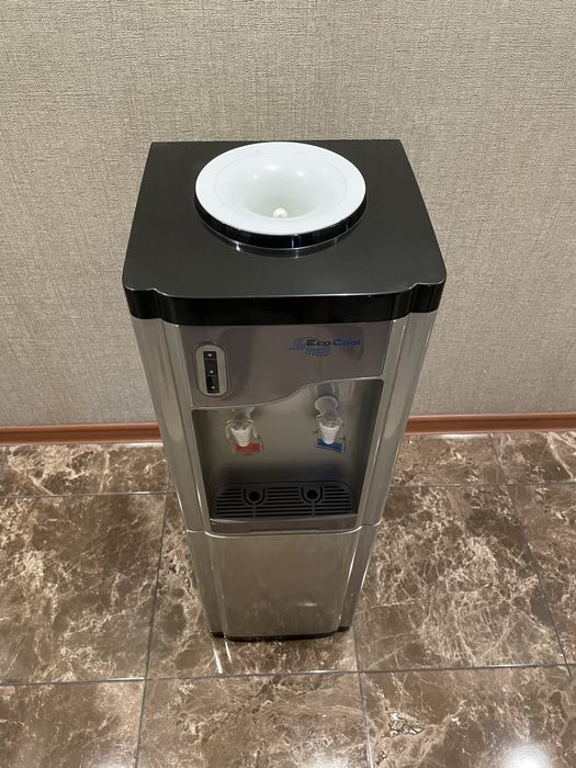 Диспенсер для Воды