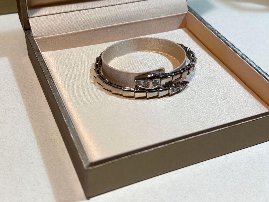 Bvlgari serpenti гривна