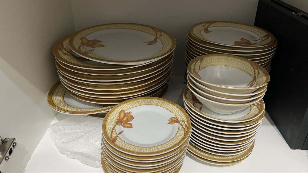 Сервиз 102 предмета на 12 персон