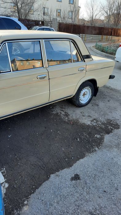 Автомобиль  ваз 2106