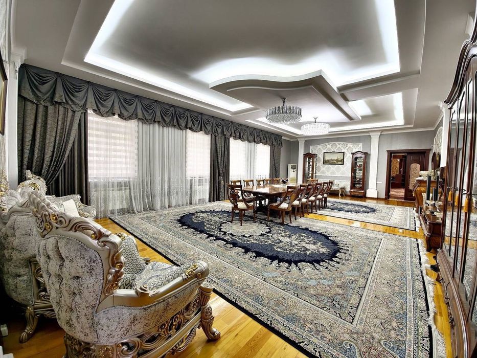 Дом 15 соток 750 квадратов с прекрасным фасадом Луночарский Турон