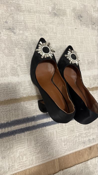 Женкие туфли на каблуке