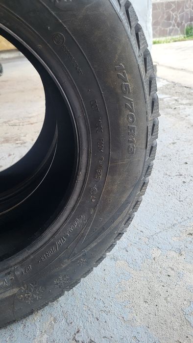 Продам замние шины 175 70 R13