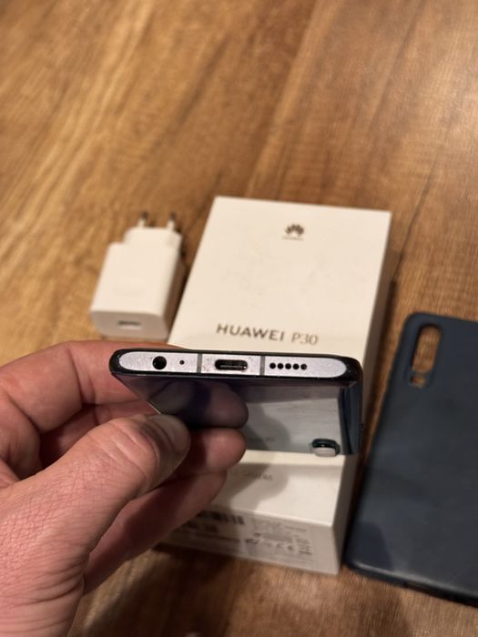 Huawei P30 128gb (nu este varianta lite sau p30 pro)