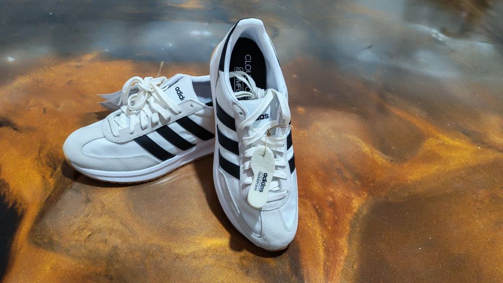 Adidasi sport marimea 42 barbati