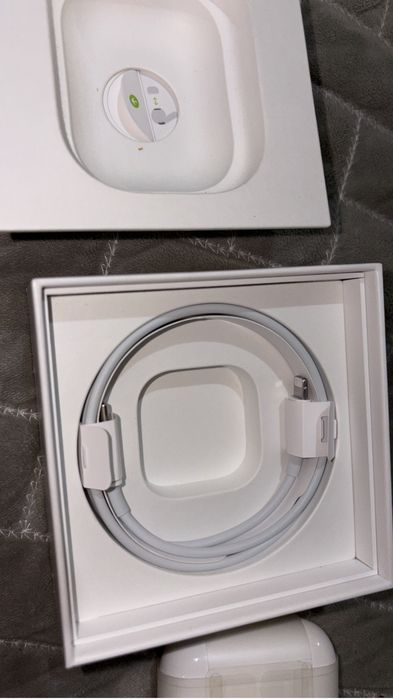 AirPods Pro (1 поколение)