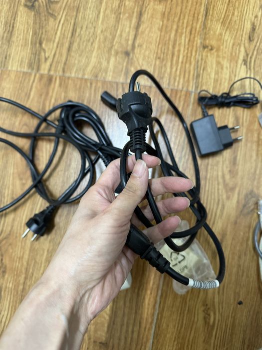 Продам разные провода на монитор процессор, AUX в машину
