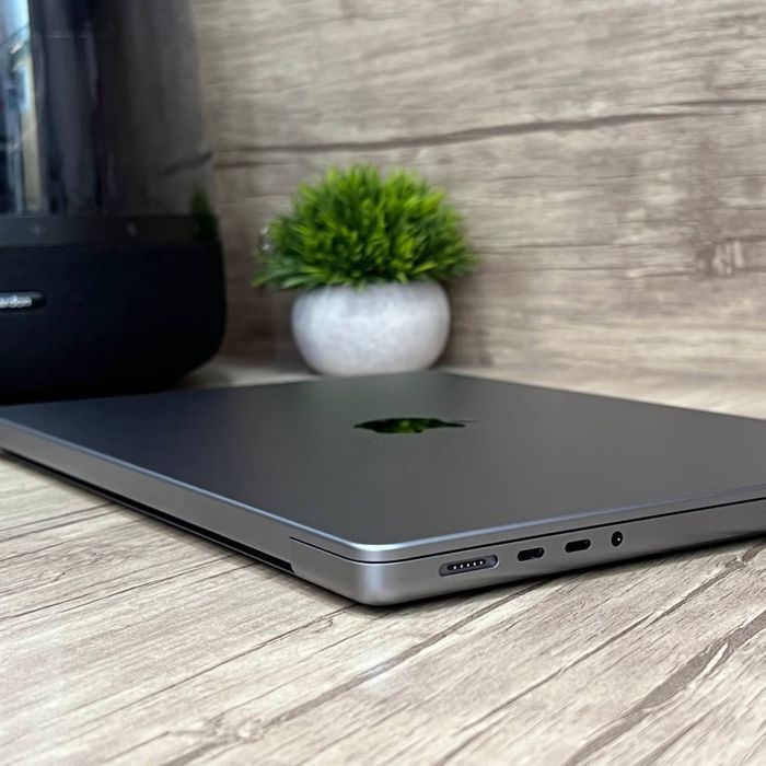 MacBook Pro 14 m2Pro /16gb /512Gb