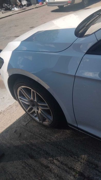Aripa stanga Volkswagen Passat B8 an 2015