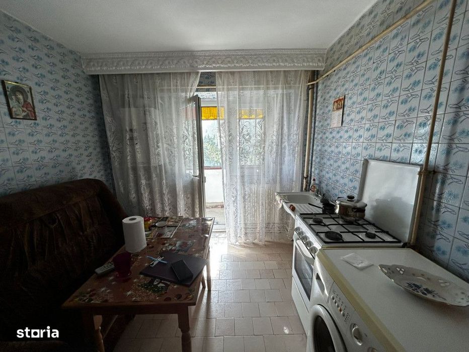 - Apartament 2 camere, confort 1 decomandat, zona Plantelor