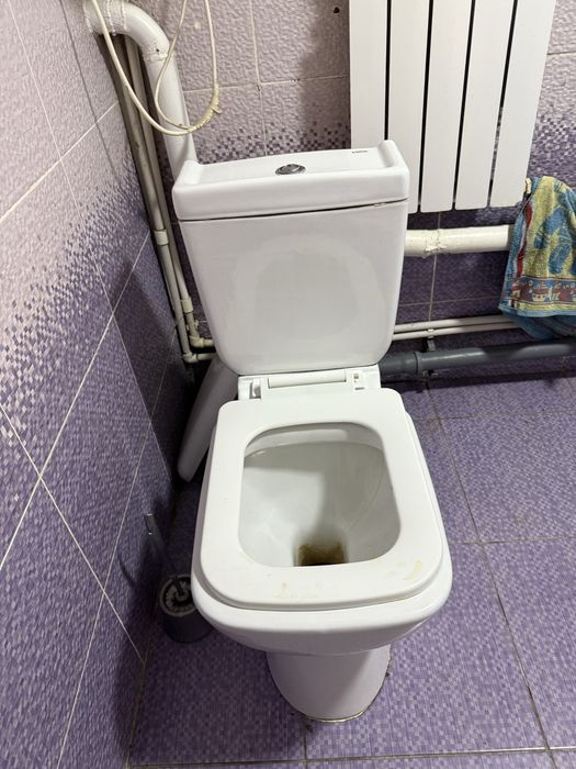 Продаётся унитаз б/у.