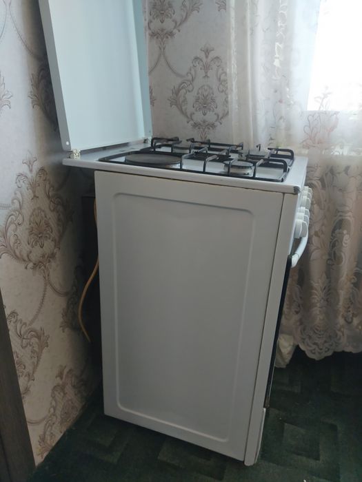 Продаю плиту  15000 тысяч.