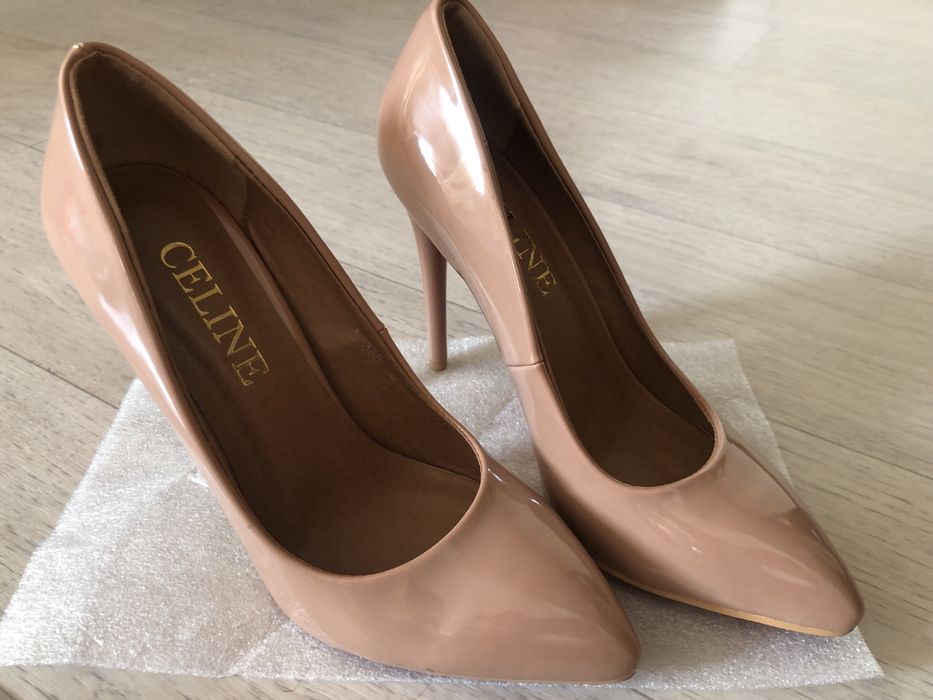 Туфли бежевые, новые!!!