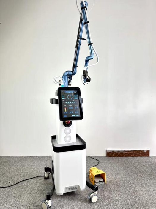 Фракционный Лазер аппарат Со2 Фемто дермо 70ватт